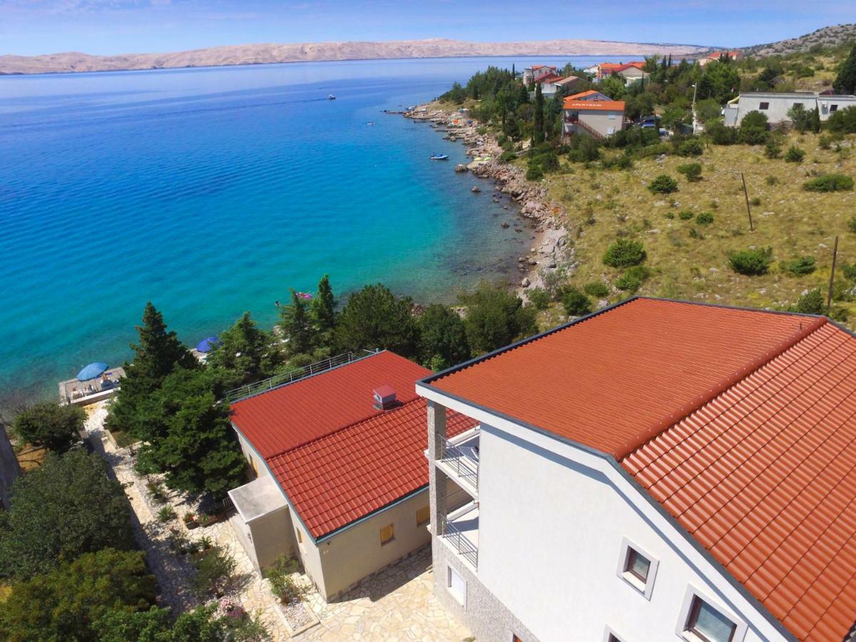Apartmani Ribarica**** Karlobag Esterno foto