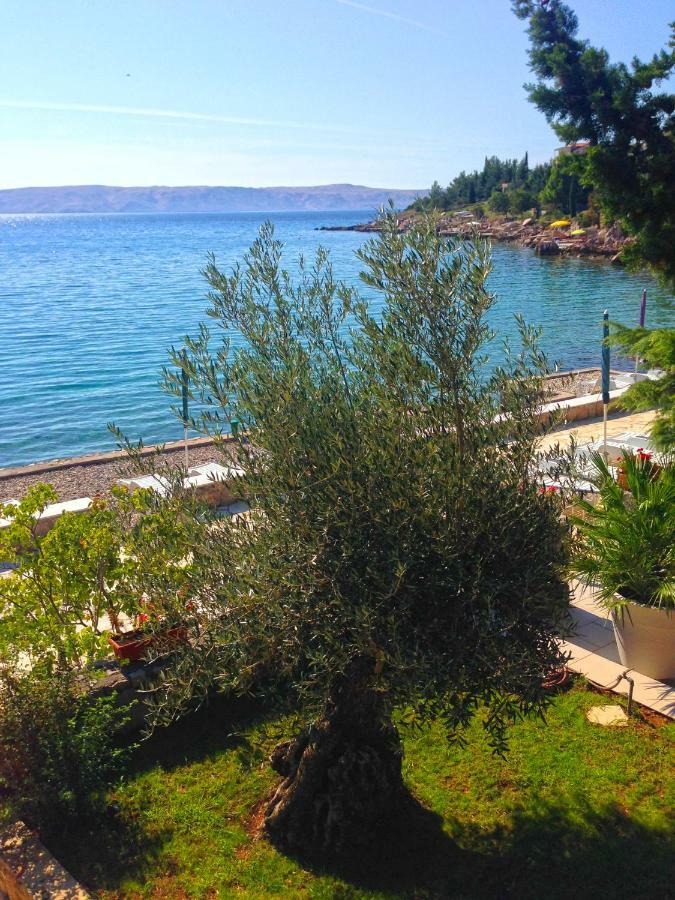Apartmani Ribarica**** Karlobag Esterno foto