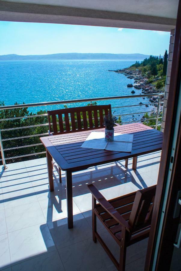 Apartmani Ribarica**** Karlobag Esterno foto